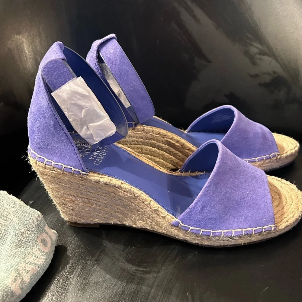 Vince Camuto reposhing this